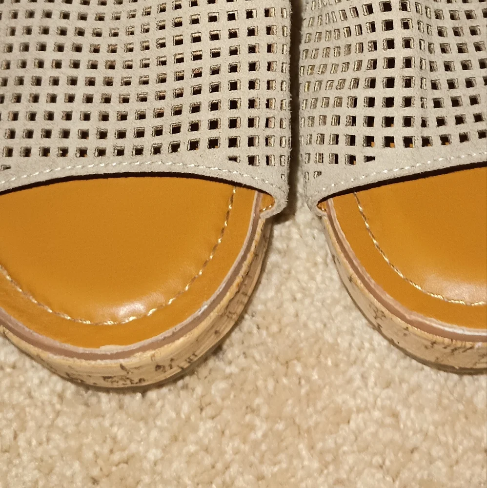 Franco Sarto‎ Clinton 2 Taupe Wedge Sandals 8M